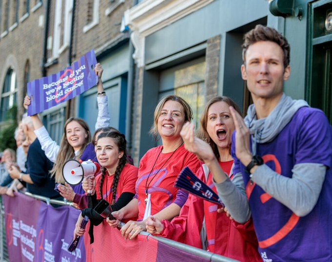 Group of cheerpoint volunteers at London Marathon